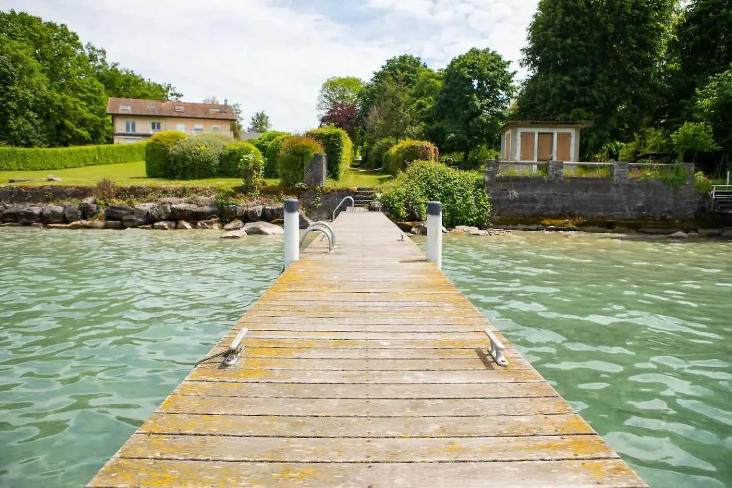 Villa Nernier, Piscine Privee Et Acces Direct Au Lac France