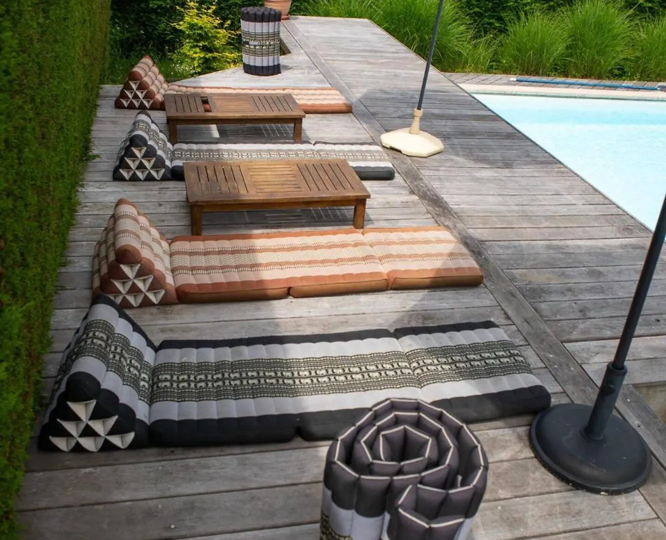 Holiday home Villa Nernier, Piscine Privee Et Acces Direct Au Lac France